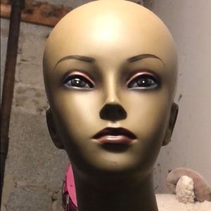 MANNEQUINS